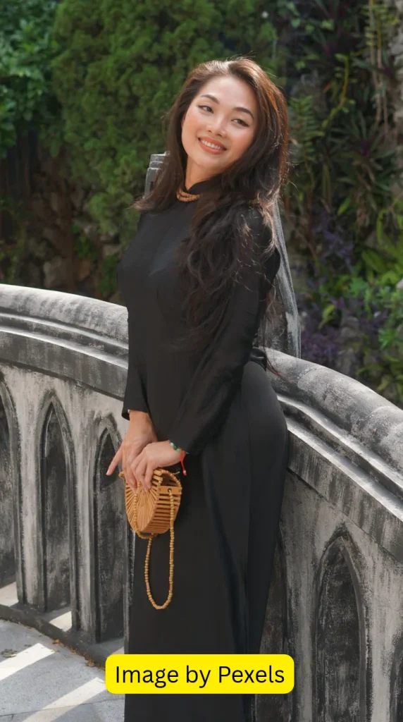 black maxi dresses for evening weddings
