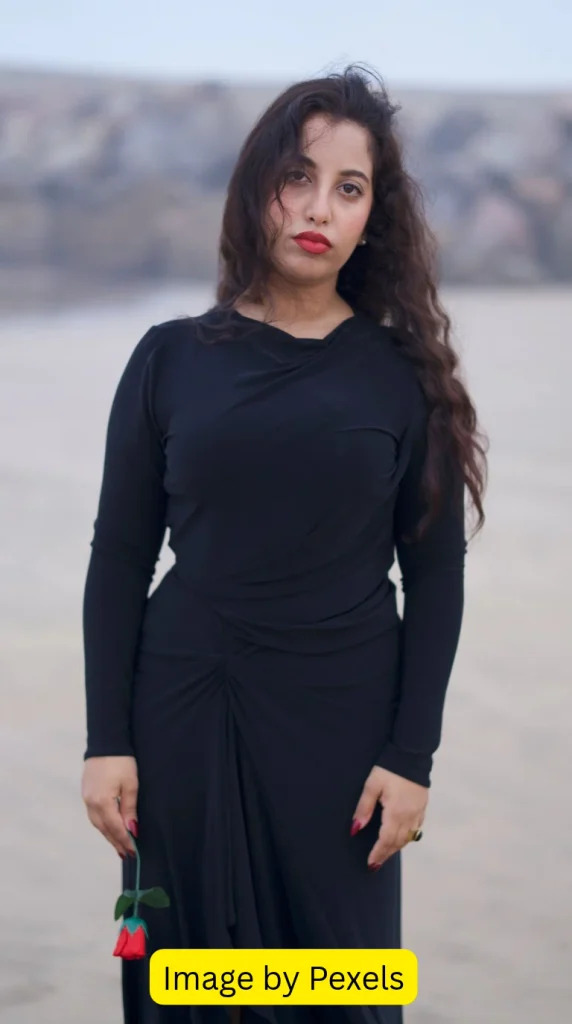 black maxi dress styles for women with a belly